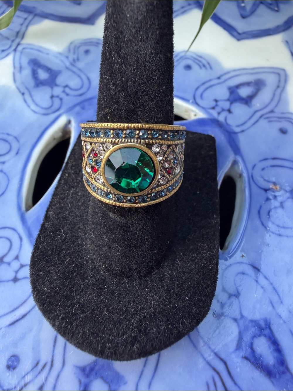 Heidi Daus “Elegant Know-How" Statement Ring *Size 6 - Picture 4 of 6